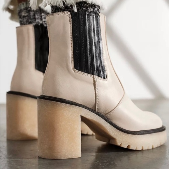Free People James Chelsea Boot - Picture 2 of 7